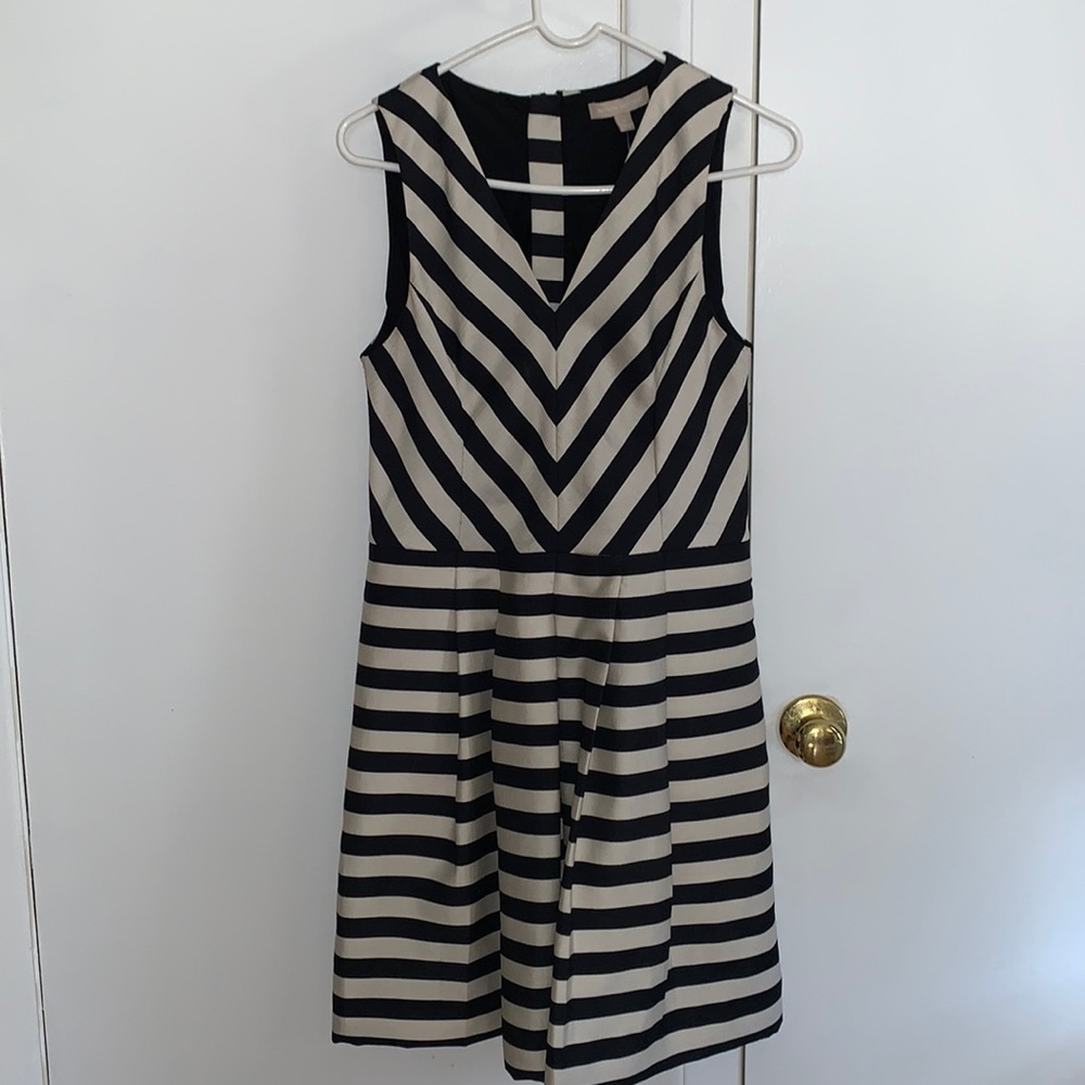 B&W Striped dress with pockets